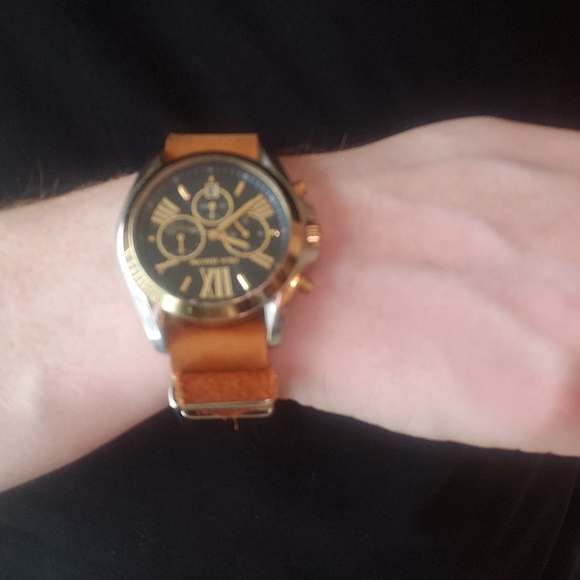 Michael Kors Mens Chronograph Watch - Picture 4 of 5